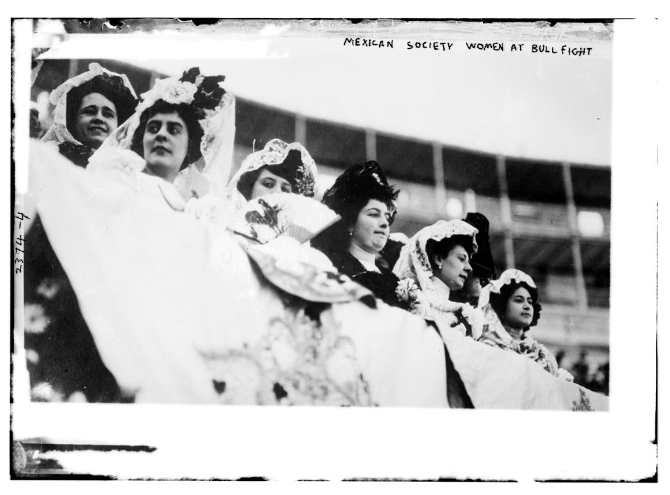 Mexican Society women at bullfight LCCN2014690195