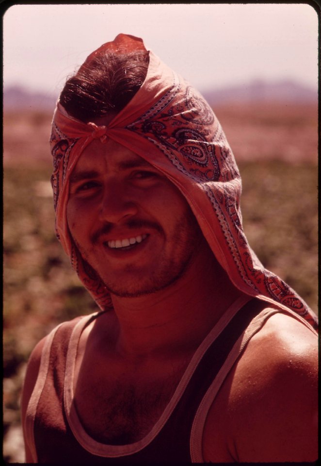 Mexican-farm-worker-in-the-imperial-valley-he-carries-a-green-card-which-permits-him-to-work-on-us-farms-may-1972 7152586223 o
