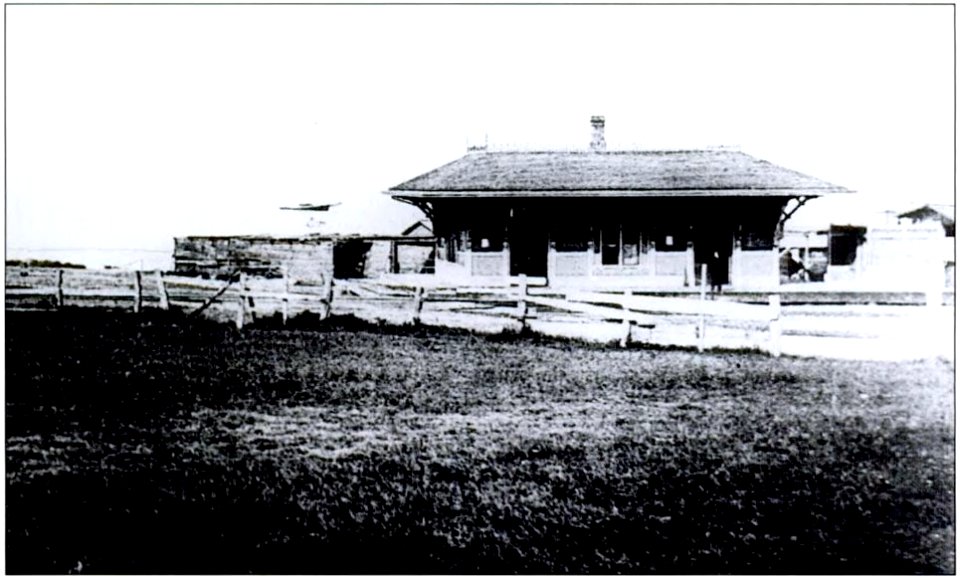 Narragansett Pier Railroad. Station at South Pier near Ocean Road. Built in 1876. Incl turntable. Closed in 1887 and than used as stores