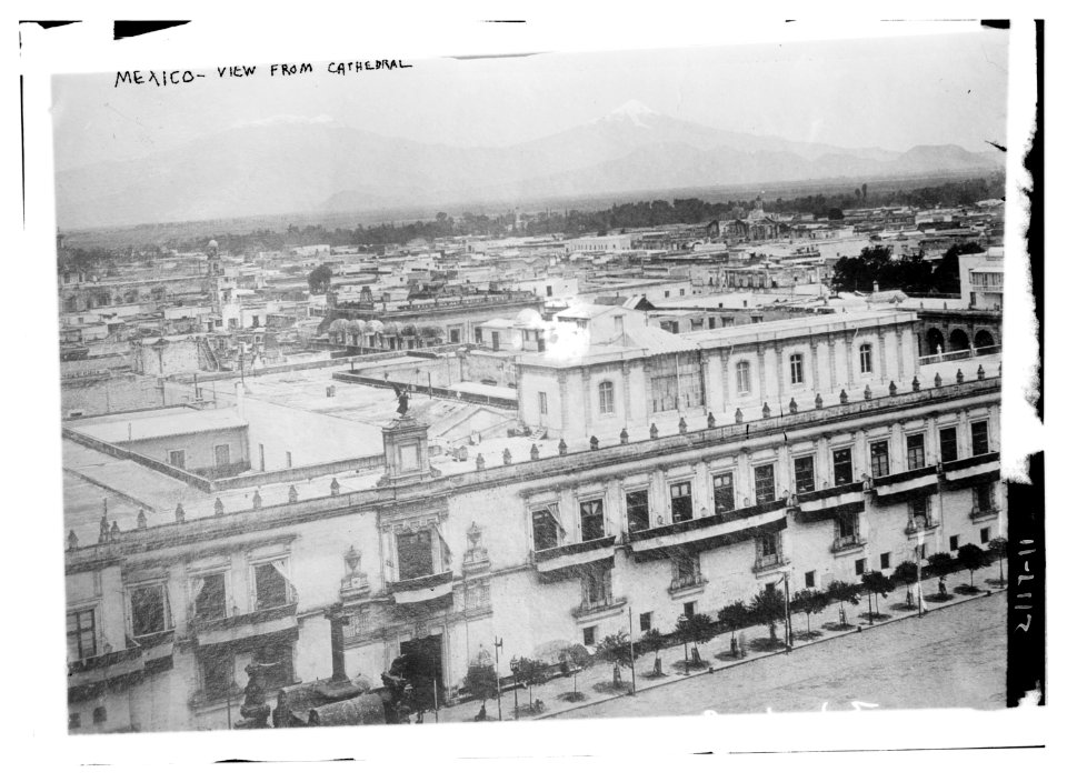Mexico view from the cathedral LCCN2014688841