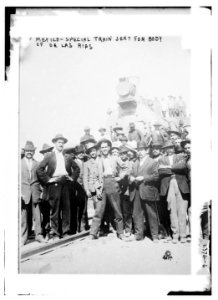 Mexico - special train sent for body of De Las Rias LCCN2014690197