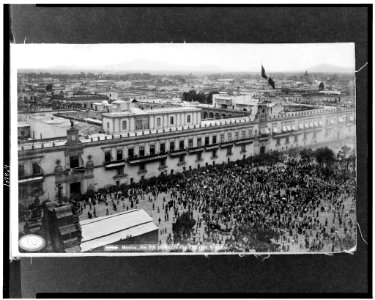 Mexico, the 5th of May in the Plaza de Armas LCCN93510258