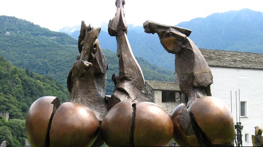 Buttocks sculpture italy