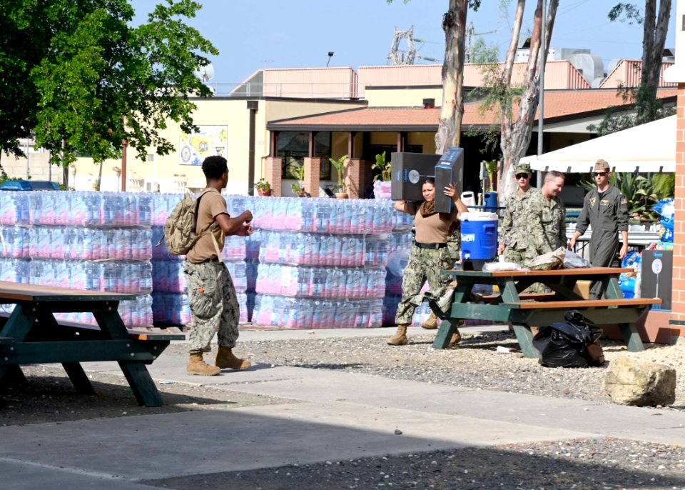 NAS Sigonella receives Afghan evacuees 210820-N-OX321-1089