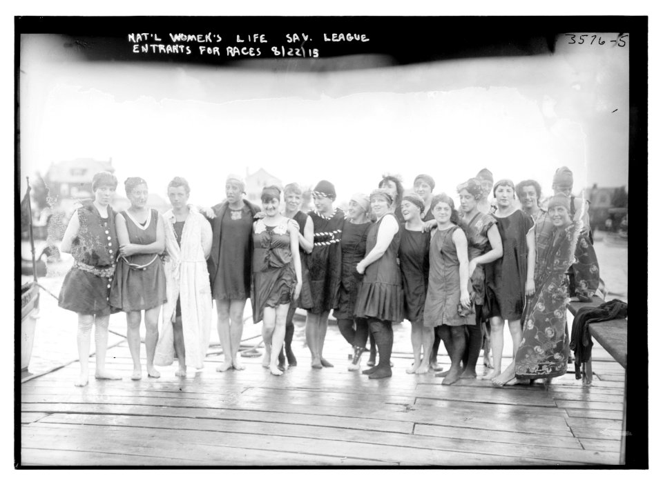Nat'l Women's Life Sav. League entrants for races, 8-22-15 LCCN2014699711