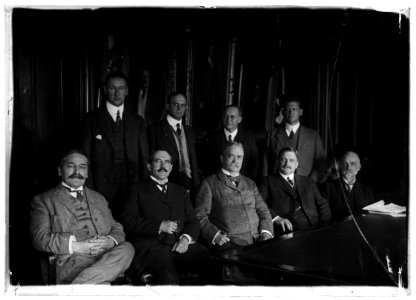 NAT. ADVISORY COMM. FOR AERONAUTICS. REAR ROW- CAPT. H.C. RICHARDSON, NAVAL CONSTRUCTION; PROF. JOHN F. HAYFORD; ADM. MARK BRISTOL; COL. SAMUEL REBER. FRONT- PROF. WILLIAM F. DURAND; DR. LCCN2016866336