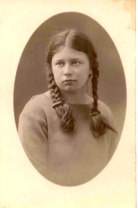 Natacha Chylowsky épouse Pataïev 1927