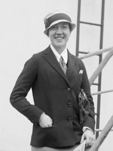 Natalie Hammond LCCN2014719297 (cropped)