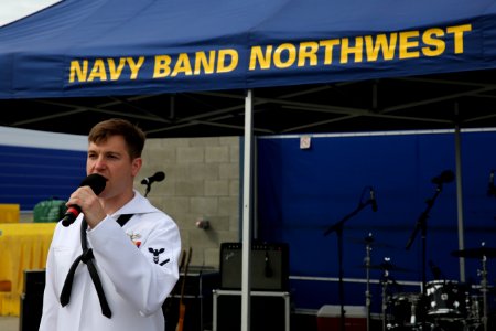 NASWI Open House 160625-N-DC740-003