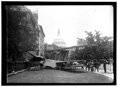 NATIONAL AERO COAST PATROL COMMN.- CURTISS HYDROAEROPLANE OR FLYING BOAT EXHIBITED NEAR HOUSE OFFICE BUILDING LCCN2016867034
