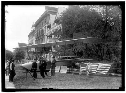 NATIONAL AERO COAST PATROL COMMN. CURTISS HYDROAEROPLANE OR FLYING BOAT EXHIBITED NEAR HOUSE OFFICE BUILDING. E.H. SMITH; REP. KAHN; REP. LIEB LCCN2016865129