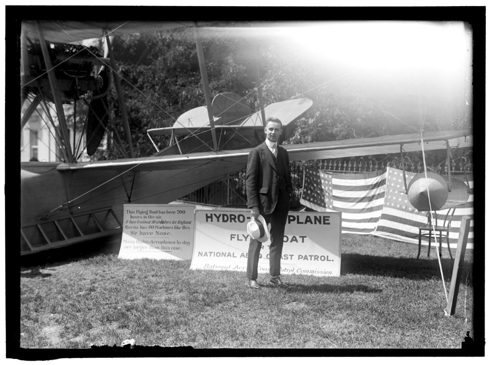 NATIONAL AERO COAST PATROL COMMN. CURTISS HYDROAEROPLANE OR FLYING BOAT EXHIBITED NEAR HOUSE OFFICE BUILDING. RIPLEY BOWMAN LCCN2016865155
