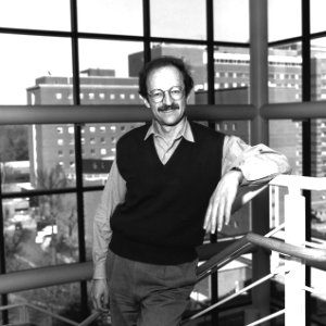 National Cancer Institute director Harold Varmus