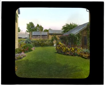 National Cash Register Company, Dayton, Ohio. Worker house gardens after landscaping LCCN2007685073
