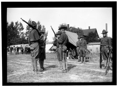 NATIONAL GUARD OF D.C. AT COLONIAL BEACH. WITH MUSKETS LCCN2016866766