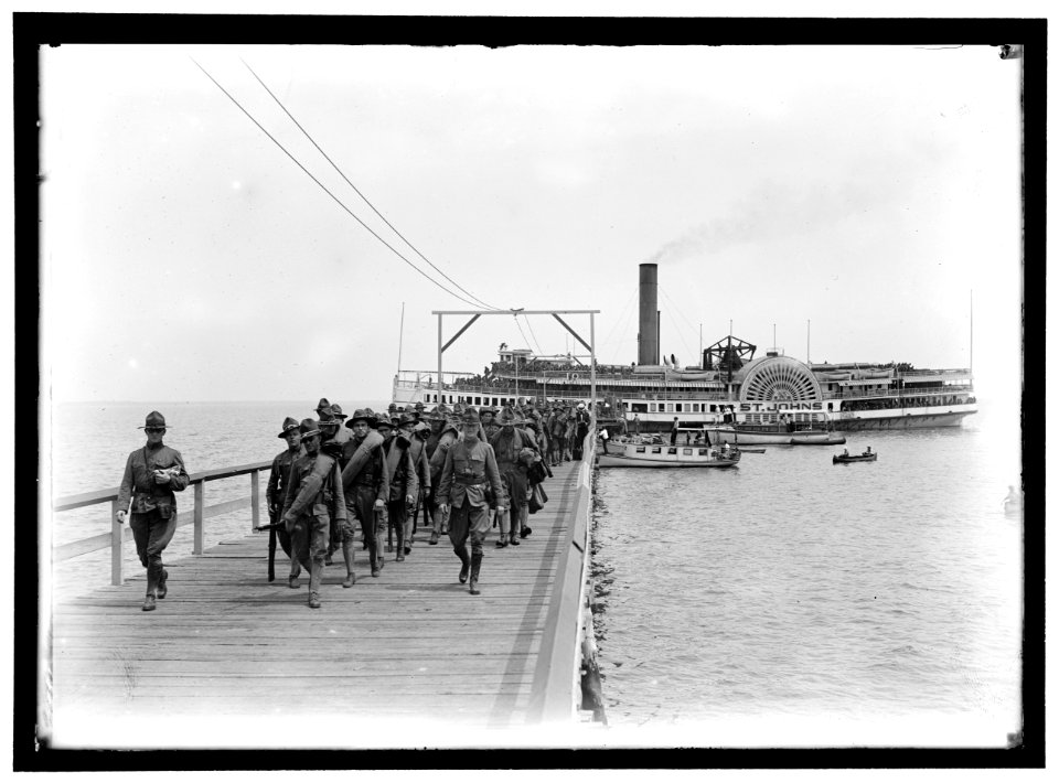 NATIONAL GUARD OF D.C. RETURNING FROM CAMP AT COLONIAL BEACH LCCN2016867056