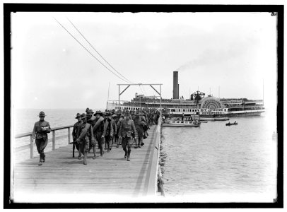 NATIONAL GUARD OF D.C. RETURNING FROM CAMP AT COLONIAL BEACH LCCN2016867056
