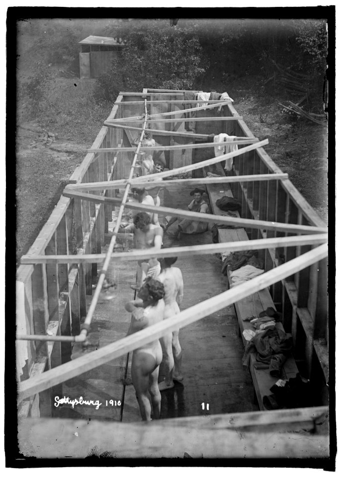 National Guard, bath house, Gettysburg, Pa., 1910 LCCN2016851188
