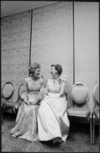 Nat. Fed. GOP Womens Banquet - NARA - 194658