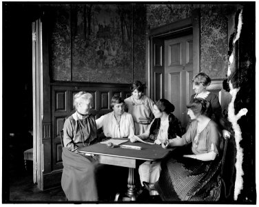 National Woman's Party Exec. group LOC hec.14209