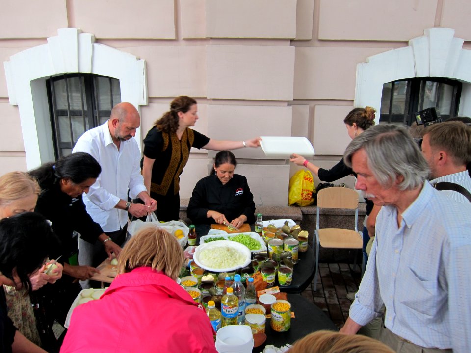 Native American Chefs Explore American Roots of Ukrainian Cuisine at the Honchar museum, May 23, 2013 (8877623205)