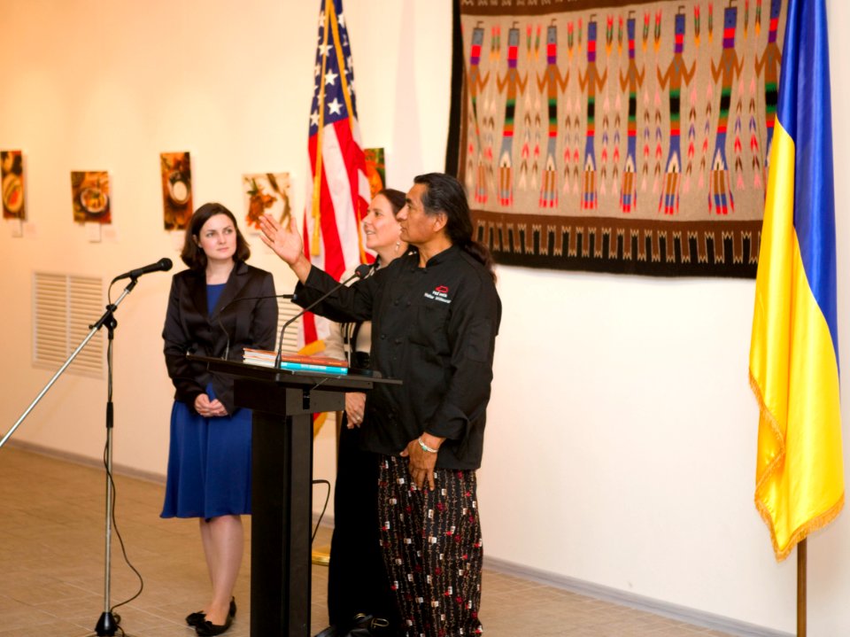 Native American Chefs Explore American Roots of Ukrainian Cuisine at the Honchar museum, May 23, 2013 (8878287705)