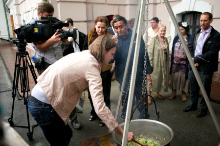 Native American Chefs Explore American Roots of Ukrainian Cuisine at the Honchar museum, May 23, 2013 (8878291435)
