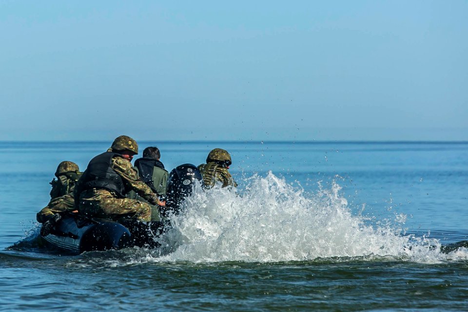 NATO forces work together in joint personnel recovery exercise during BALTOPS (42710916111)