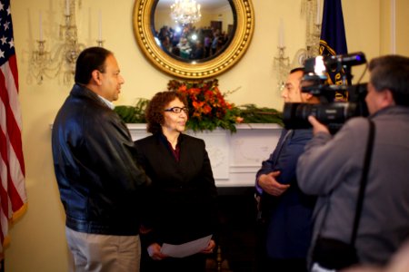Naturalization Ceremony (11450870585)