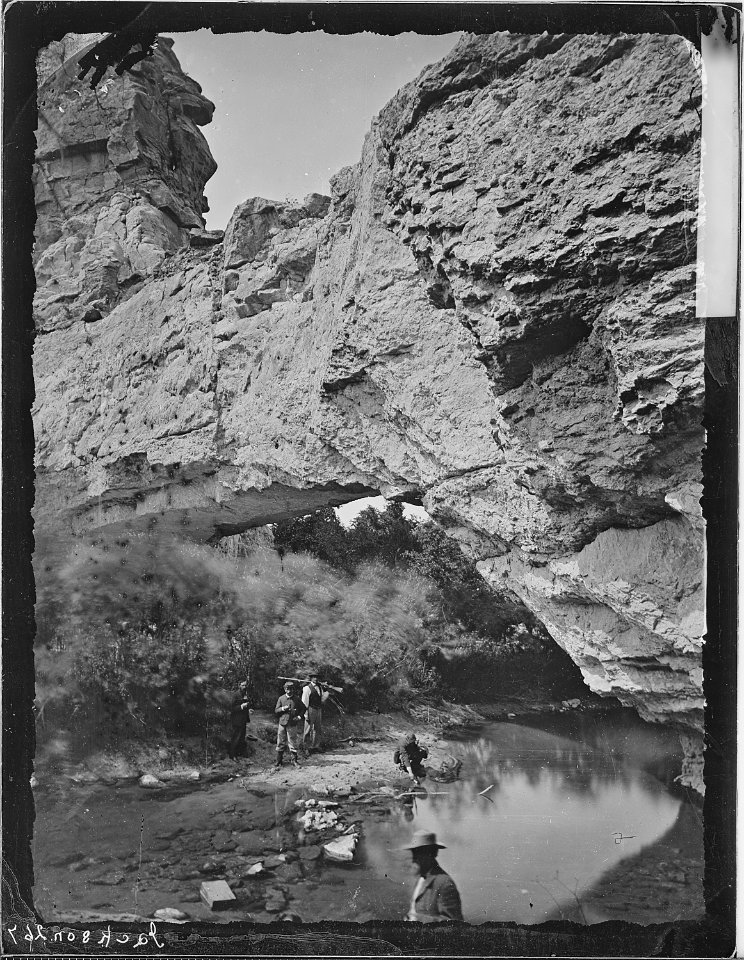 Natural bridge, La Prele Canyon, Converse County, Wyoming - NARA - 516876