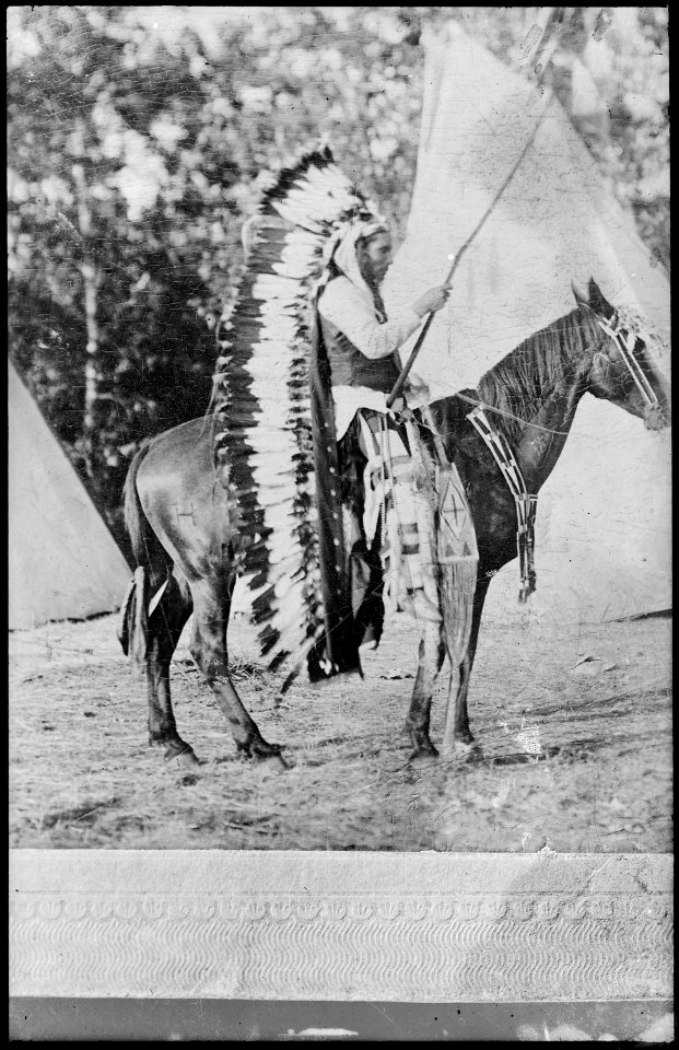 Native Americans from Southeastern Idaho - NARA - 519275