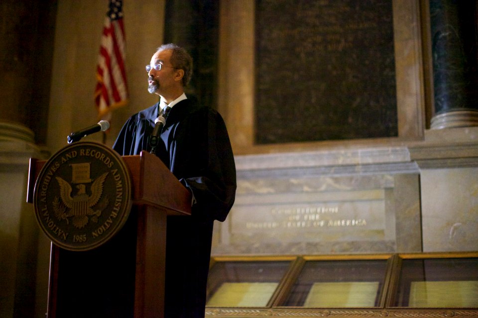 Naturalization Ceremony (11450970074)