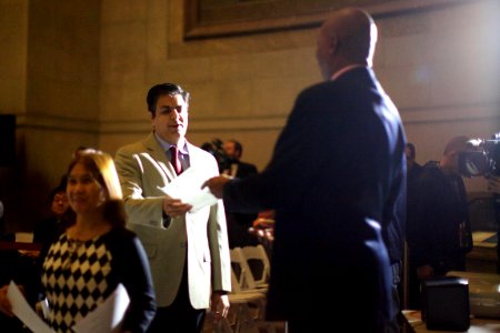 Naturalization Ceremony (11451056413)