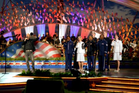 National Memorial Day Concert (34190785523)
