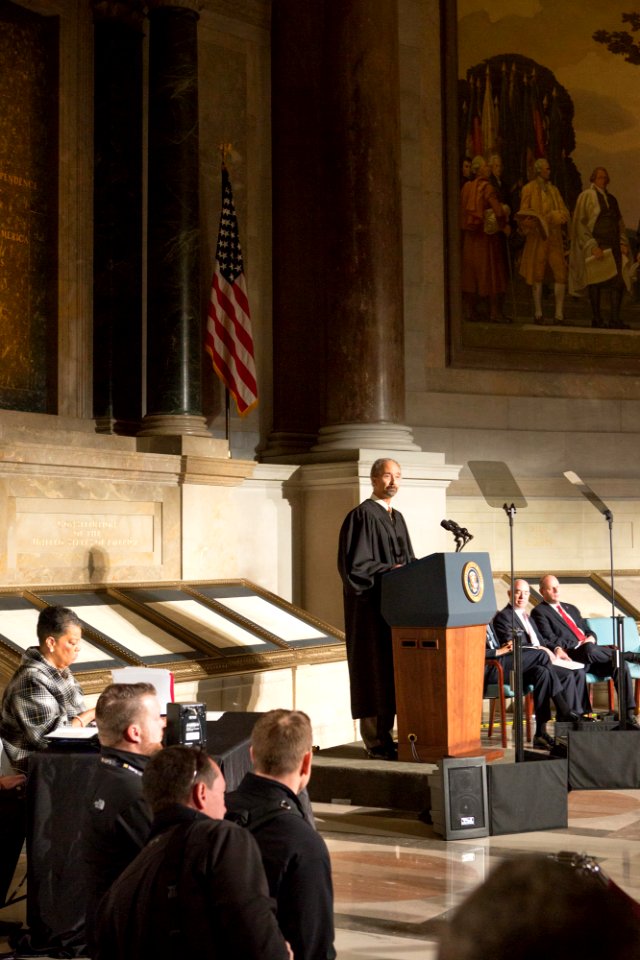 Naturalization Ceremony (23671662442)