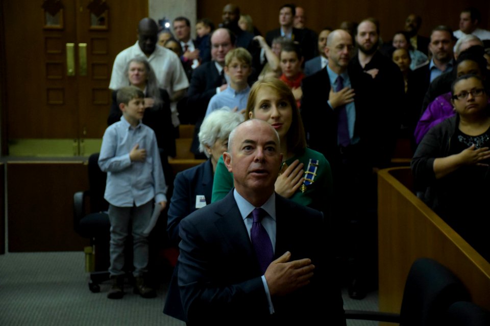 Naturalization Ceremony (26303496382)