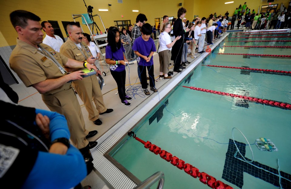 National SeaPerch Challenge 120412-N-PO203-002