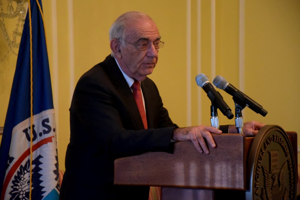 Naturalization Ceremony (26205324721)