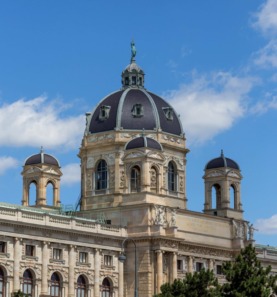 Naturhistorisches Museum, Wien - Blick von der Westseite des KHM-9853