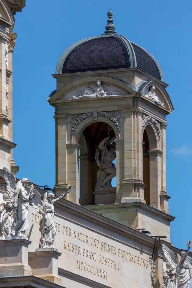 Naturhistorisches Museum, Wien, Südosttabernakel Poseidon-9898