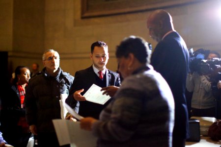Naturalization Ceremony (11451066943)