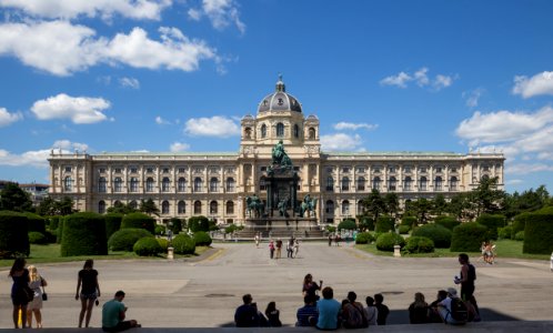 Naturhistorisches Museum, Wien - Blick von der Westseite des KHM-0004-Bearbeitet