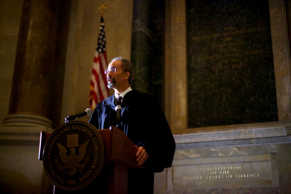 Naturalization Ceremony (11451071973)