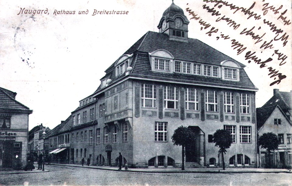 Naugard 1911 08 27 Rathaus und Breitestrasse