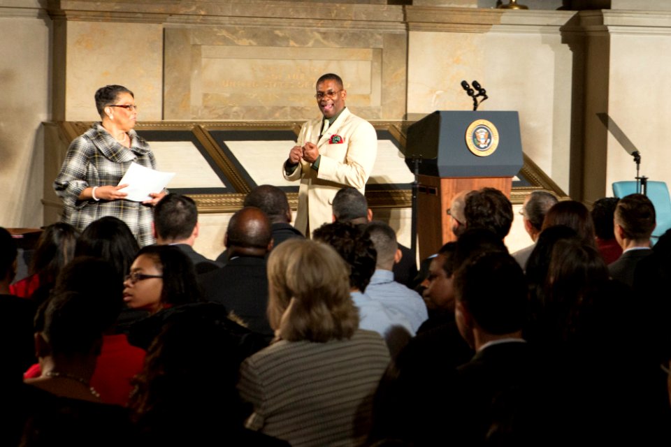 Naturalization Ceremony (23484436490)