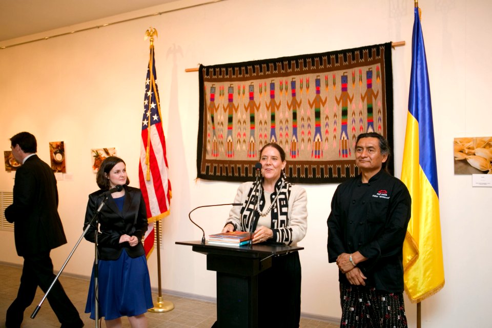 Native American Chefs Explore American Roots of Ukrainian Cuisine at the Honchar museum, May 23, 2013 (8878905688)