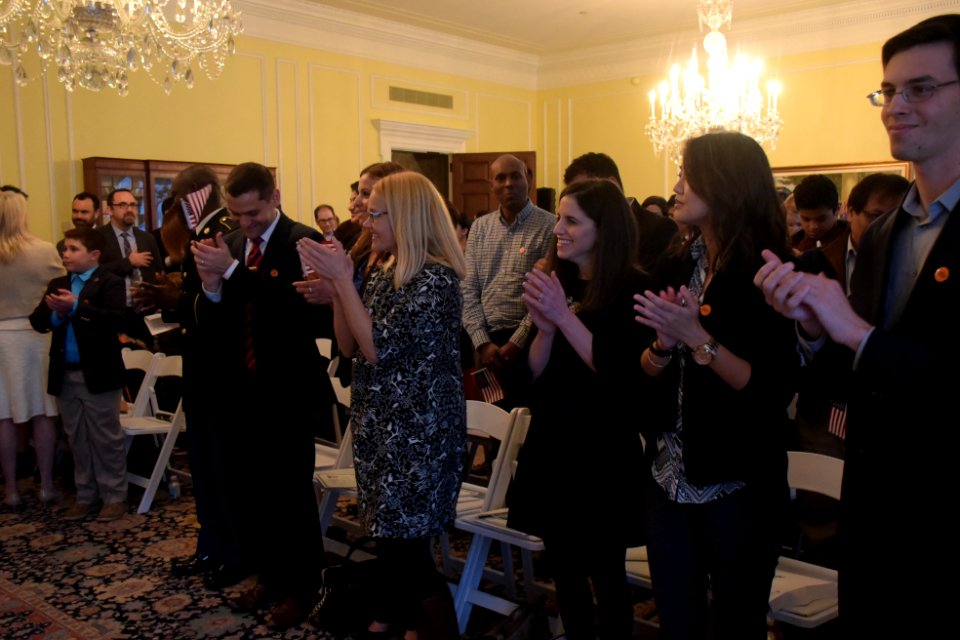 Naturalization Ceremony (25666736804)