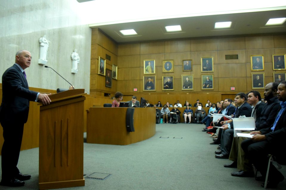 Naturalization Ceremony (25791004214)