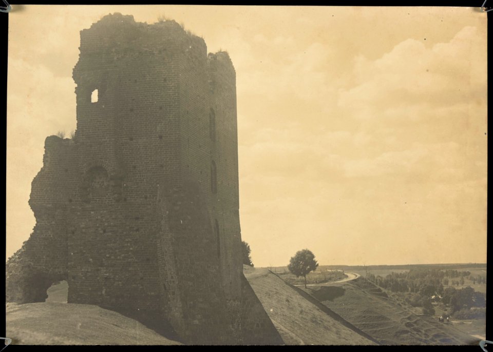 Navahradzki zamak, Ščytoŭka. Наваградзкі замак, Шчытоўка (A. Visłocki, 1923)