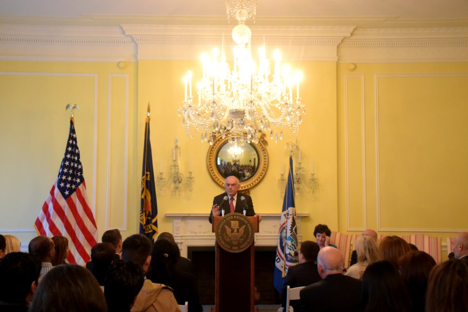Naturalization Ceremony (25998709250)